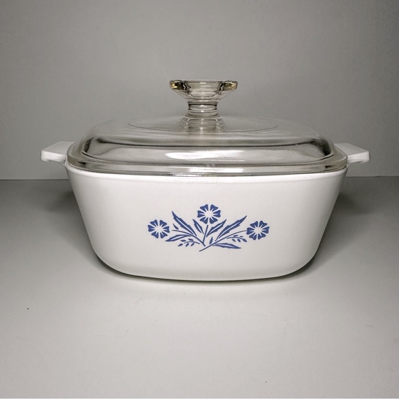 Pyrex Other - Vintage Corning Ware Blue Cornflower 1 1/2 qt Baking Dish with Pyrex Lid